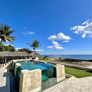 Tritón Boutique&restaurant 4*, Guayacanes República Dominicana