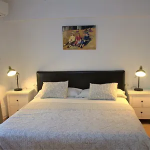 Don Peque Adulte Recommandë 2*, Nerja España